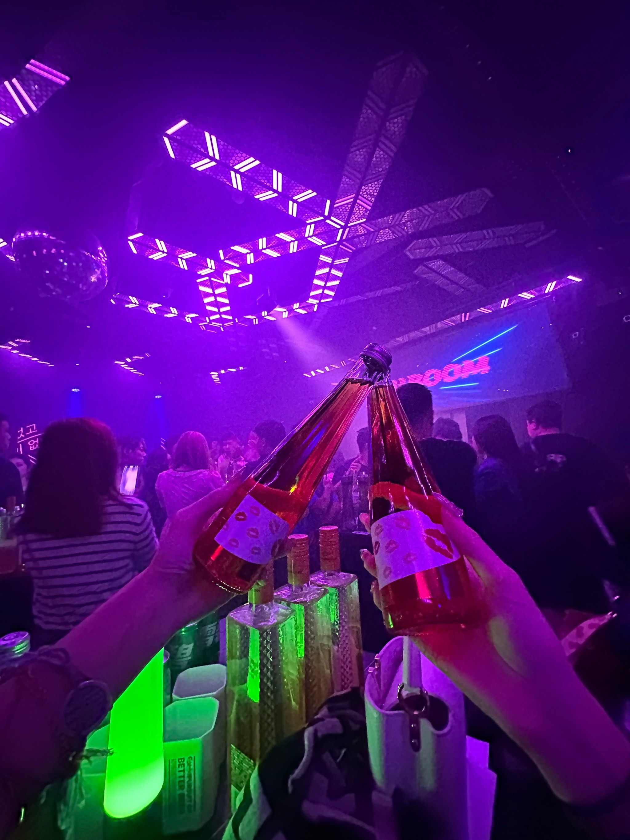 咸宁商务ktv多少钱一个小时优惠讲解-嘉鱼县ktv预定